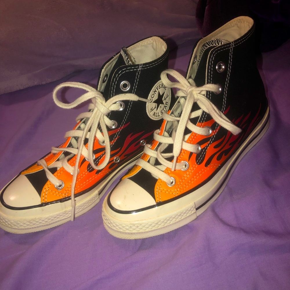 Chuck Taylor converse Flame high tops🔥